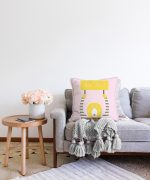 - Sonil-K-4584-Gorsel2 - Realhomes Gri Zeminde Unicorn Geyikler Tasarımlı Çocuk Odası Raşel Kadife Yastık Kırlent Kılıfı Realhomes