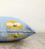 - Sonil-K-4585m-Gorsel3 - Realhomes Mavi Zeminde Sarı Kuş Motifli Dijital Baskılı Çocuk Odası Raşel Kadife Yastık Kırlent Kılıfı Realhomes