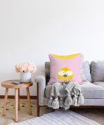- Sonil-K-4585p-Gorsel2 - Realhomes  Pembe Zeminde Sarı Kuş Motifli Dijital Baskılı Çocuk Odası Raşel Kadife Yastık Kırlent Kılıfı Realhomes