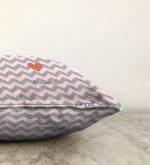 - Sonil-K-4593-Gorsel3 - Realhomes Pembe Gri Zigzaglı I Love Animal Desenli Çocuk Odası Raşel Kadife Yastık Kırlent Kılıfı Realhomes