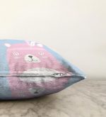 - Sonil-K-4648p-Gorsel3 - Realhomes Realhomes Özel Tasarımlı Dijital Baskılı Çocuk Odası Raşel Kadife Yastık Kırlent Kılıfı Realhomes
