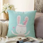 - Sonil-K-4663-Gorsel1 - Realhomes Realhomes Özel Tasarımlı Dijital Baskılı Çocuk Odası Raşel Kadife Yastık Kırlent Kılıfı Realhomes