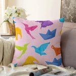 - Sonil-K-4833-Gorsel1 - Realhomes  Realhomes Pembe Zeminli Origami Sanatı Dijital Baskılı Modern Raşel Kadife Yastık Kılıfı Realhomes