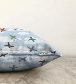 - Sonil-K-4859-Gorsel3 - Realhomes Realhomes Uçak Desenli Bulutlar Dijital Baskılı Modern Raşel Kadife Kırlent Kılıfı Realhomes