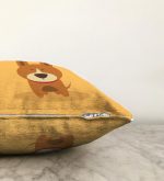 - Sonil-K-4878-Gorsel3 - Realhomes  Realhomes Köpek Desenli Dijital Baskılı Modern Raşel Kadife Kırlent Kılıfı Realhomes