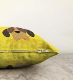 - Sonil-K-4884-Gorsel3 - Realhomes Realhomes Köpek Desenli Dijital Baskılı Modern Raşel Kadife Kırlent Kılıfı Realhomes