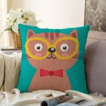 - Sonil-K-4916-Gorsel1 - Realhomes  Realhomes Renkli Kedi Dijital Baskılı Modern Raşel Kadife Kırlent Kılıfı Realhomes