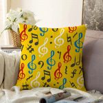 - Sonil-K-4929-Gorsel1 - Realhomes  Realhomes Sarı Zeminli Sol Anahtarlı Dijital Baskılı Modern Raşel Kadife Yastık Kılıfı Realhomes