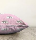 - Sonil-K-4932-Gorsel3 - Realhomes  Realhomes Bulutlara Sarılmış Ayıcıklar Dijital Baskılı Modern Raşel Kadife Yastık Kılıfı Realhomes