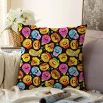 - Sonil-K-4944-Gorsel1 - Realhomes  Realhomes Nom Nom Pankek Dijital Baskılı Modern Raşel Kadife Yastık Kılıfı Realhomes