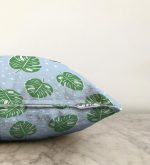 - Sonil-K-4952-Gorsel3 - Realhomes  Realhomes Mavi Zeminde Yapraklar Dijital Baskılı Modern Raşel Kadife Yastık Kılıfı Realhomes