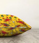 Realhomes Sevimli Yengeç Desenli Dijital Baskılı Modern Raşel Kadife Kırlent Kılıfı Realhomes