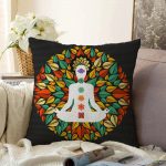 - Sonil-K-5003-Gorsel1 - Realhomes Uzak Doğu Yoga Motifleri Mandalas Özel Tasarım Dijital Baskılı Raşel Kadife Kırlent Kılıfı Realhomes