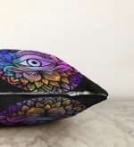 - Sonil-K-5009siyah-Gorsel3 - Realhomes  Realhomes Siyah Zeminde Renkli Üçüncü Göz Motifli Raşel Kadife Kırlent Kılıfı Realhomes