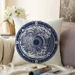 - Sonil-K-5017-Gorsel1 - Realhomes  Beyaz Zeminde Lacivert Pusula Motifli Raşel Kadife Kırlent Kılıfı Realhomes