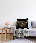 Altın Taç Motiftli Kuru Kafalı Özel Tasarım Dijital Baskılı Raşel Kadife Kırlent Kılıfı Realhomes