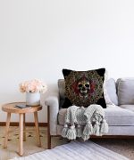 - Sonil-K-5049-Gorsel2 - Realhomes  Gold Çerçeve İçerisinde Gül Kuru Kafa Motifli Dekoratif Raşel Kadife Kırlent Kılıfı Realhomes