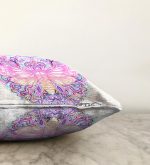 - Sonil-K-5052-Gorsel3 - Realhomes Beyaz Zeminde Renkli Kelebek Özel Tasarım Raşel Kadife Yastık Kılıfı Realhomes