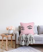 - Sonil-K-5096pembe-ayna-Gorsel2 - Realhomes  Realhomes Pembe Zeminde Kirpik Motifli Özel Tasarım Raşel Kadife Yastık Kılıfı Realhomes