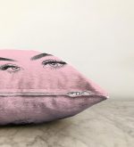 - Sonil-K-5096pembe-ayna-Gorsel3 - Realhomes  Realhomes Pembe Zeminde Kirpik Motifli Özel Tasarım Raşel Kadife Yastık Kılıfı Realhomes