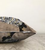 - Sonil-K-5099-Gorsel3 - Realhomes  Vizon Zeminde Zenci Kadın Tasarımlı Modern Raşel Kadife Kırlent Kılıfı Realhomes