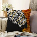 - Sonil-K-5100-Gorsel1 - Realhomes  Siyah Ve Karamel Zeminde Zenci Kadın Dijital Baskılı Raşel Kadife Yastık Kılıfı Realhomes