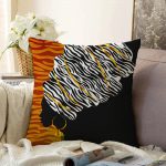 Siyah Ve Karamel Zeminde Zenci Kadın Dijital Baskılı Raşel Kadife Kırlent Kılıfı Realhomes