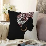 - Sonil-K-5105-Gorsel1 - Realhomes Siyah Beyaz Zenci Kadın Dekoratif Raşel Kadife Kırlent Kılıfı Realhomes