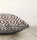 - Sonil-K-5116kahve-Gorsel3 - Realhomes Özel Tasarım Kahve İkat Desenli Dijital Baskılı Raşel Kadife Yastık Kırlent Kılıfı Realhomes