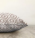 - Sonil-K-5116vizon-Gorsel3 - Realhomes Özel Tasarım Vizon İkat Desenli Dijital Baskılı Raşel Kadife Yastık Kırlent Kılıfı Realhomes