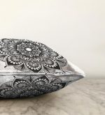 - Sonil-K-5128-Gorsel3 - Realhomes  Beyaz Zeminde Çiçek Mandala Desenli Raşel Kadife Kırlent Kılıfı Realhomes