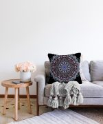 - Sonil-K-5132siyah-Gorsel2 - Realhomes  Siyah Zeminde Pembe Mavi Mandala Desenli Modern Raşel Kadife Yastık Kılıfı Realhomes