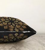 - Sonil-K-5134-Gorsel3 - Realhomes  Siyah Zeminde Gold Mandala Motifli Raşel Kadife Yastık Kılıfı Realhomes