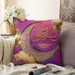 - Sonil-K-5183-Gorsel1 - Realhomes Realhomes Dini Motifli Özel Tasarım Dijital Baskılı Raşel Kadife Kırlent Kılıfı Realhomes