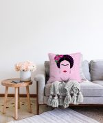 - Sonil-K-5211-Gorsel2 - Realhomes  Pembe Zeminde Kahlo Frida Dijital Baskılı Raşel Kadife Kırlent Kılıfı Realhomes