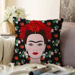 Özel Tasarım Frida Dijital Baskılı Raşel Kadife Kırlent Kılıfı Realhomes