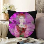 - Sonil-K-5219-Gorsel1 - Realhomes  Siyah Zeminde Renkli Frida Desenli Raşel Kadife Kırlent Kılıfı Realhomes