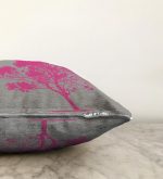 Gri Zeminde Dekoratif Fuşya Ağaç Tasarımlı Raşel Kadife Kırlent Kılıfı Realhomes