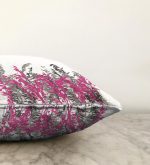 - Sonil-K-5233beyaz-Gorsel3 - Realhomes Beyaz Zeminde Gri Ve Fuşya Çiçek Dijital Baskılı Raşel Kadife Kırlent Kılıfı Realhomes