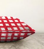 - Sonil-K-5236kirmizi-Gorsel3 - Realhomes  Kırmızı Zeminde Geometrik Kare Motifli Dekoratif Raşel Kadife Yastık Kılıfı Realhomes