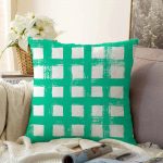 - Sonil-K-5236yesil-Gorsel1 - Realhomes Yeşil Zeminde Geometrik Kare Motifli Dekoratif Raşel Kadife Yastık Kılıfı Realhomes