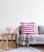 - Sonil-K-5237mor-Gorsel2 - Realhomes  Mor Çizgili Motifli Dekoratif Modern Raşel Kadife Yastık Kılıfı Realhomes