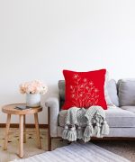 - Sonil-K-5241-Gorsel2 - Realhomes  Kırmızı Zemin Üzerinde Çiçek Desenli Raşel Kadife Kırlent Kılıfı Realhomes