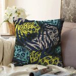 - Sonil-K-5246-Gorsel1 - Realhomes  Siyah Zeminde Renkli Yaprak Motifli Özel Tasarım Raşel Kadife Kırlent Kılıfı Realhomes