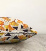 - Sonil-K-5248-Gorsel3 - Realhomes  Geometrik Çizimler Üzerinde Gold Çiçek Desenkli Raşel Kadife Kırlent Kılıfı Realhomes