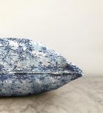 - Sonil-K-5262-Gorsel3 - Realhomes  Beyaz Zeminde Mavi Kristal Ve Yıldız Motifli Özel Tasarım Modern Raşel Kadife Kırlent Kılıfı Realhomes