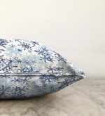 Beyaz Zeminde Mavi Kristal Ve Yıldız Motifli Özel Tasarım Modern Raşel Kadife Yastık Kılıfı Realhomes