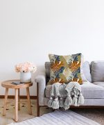 Realhomes Kahve Ve Gri Renk Yaprak Motifli Dijital Baskılı Raşel Kadife Kırlent Kılıfı Realhomes