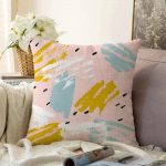 - Sonil-K-5295-Gorsel1 - Realhomes  Pembe Zemin Üzerinde Sulu Boya Gold Ve Mavi Çizimli Dekoratif Raşel Kadife Yastık Kılıfı Realhomes