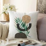 Beyaz Zemin Üzerinde Soyut Yaprak Çizimli Dekoratif Raşel Kadife Kırlent Kılıfı Realhomes